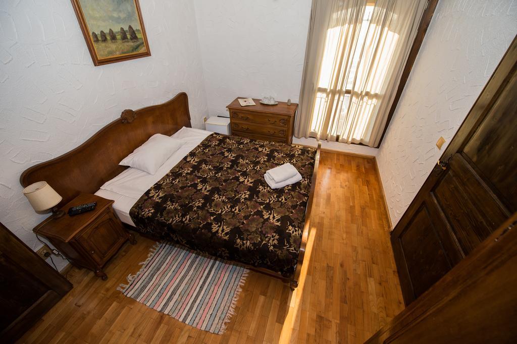 Hanul Moara Cu Noroc Ineu  Buitenkant foto